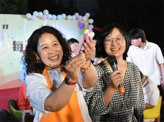 石宁:寻着光 感受四季藤蔓生长