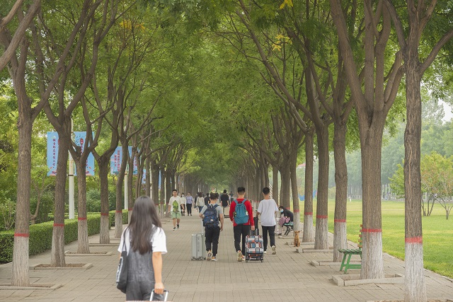 欢迎回家！信院万名学子返校，新学期崭新出发