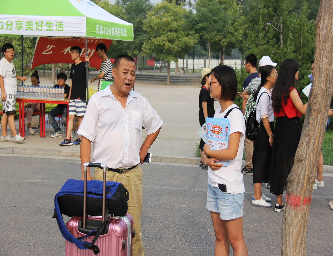 【新生入学】青春列车，今日出发——图说2016级新生报到注册