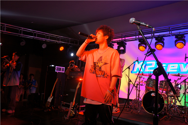 “闹的不错”Live House再造热爱 一场属于信院人的青春派对
