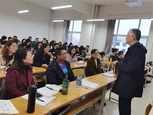 凝“新”前行 新学期新入职教师首次教学培训活动顺利开展