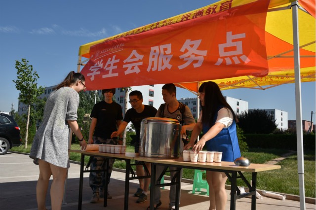 院团委学生会师生服务保障毕业季活动侧记