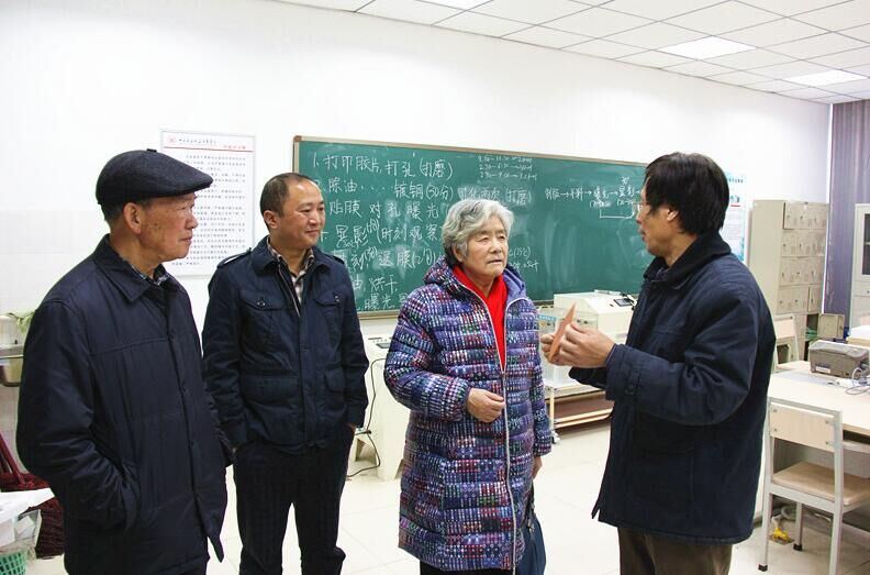 我院聘请王爱玲、俞士谦教授为特聘教授