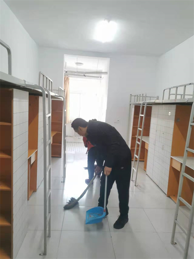 学校全力做好寒假期间师生关心关爱和后勤服务保障工作