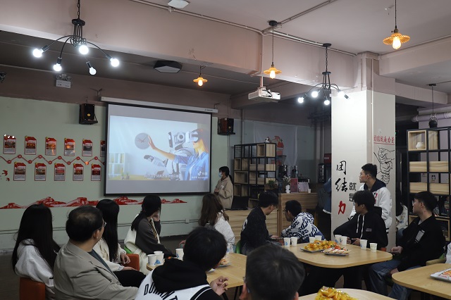与院长共话 助推新工科青年学会思考与表达