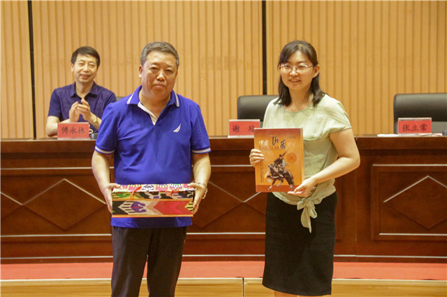 我校召开第六届“西部计划”志愿服务团岗前交流座谈会