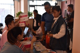 【新生入学】“双院报到”彰显学校育人特色