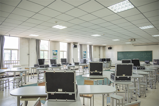 应用型实力高校的创新之路①:提升专业建设能力 培养社会需要的应用型人才