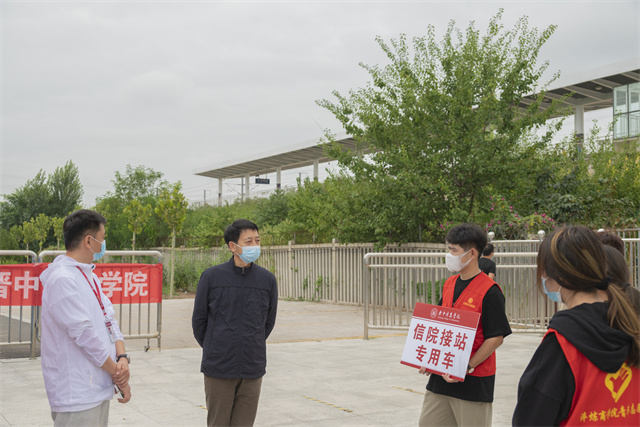 6000余名2021级新生报到 青春信院再次启航