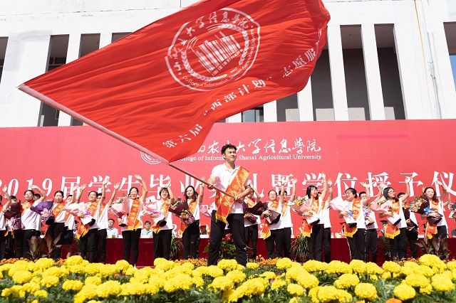 我校连续五年荣获“全国西部计划优秀项目办”荣誉称号