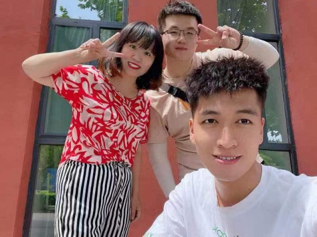白玲玲:八年积淀 她用温柔传递真知