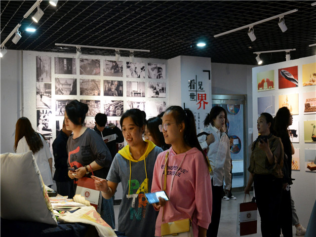 回眸与展望Ⅰ:庆祝新校区建成十周年 致敬砥砺前行开拓者