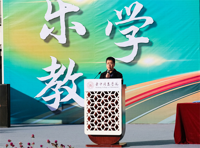 青春启航!我校分批举行2022级新生开学典礼