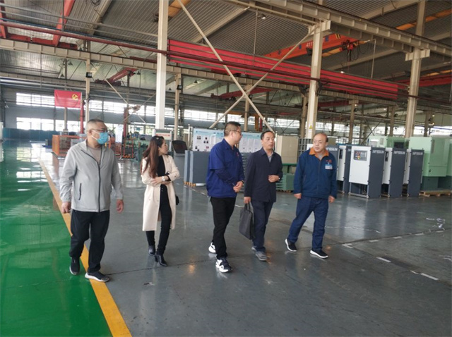 探索校企合作协同育人新模式——智能工程学院走访调研经纬智能纺机有限公司