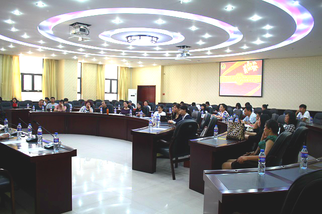 这一天,我们给你机会表达爱 ——记环科系“家长开放日”的一天