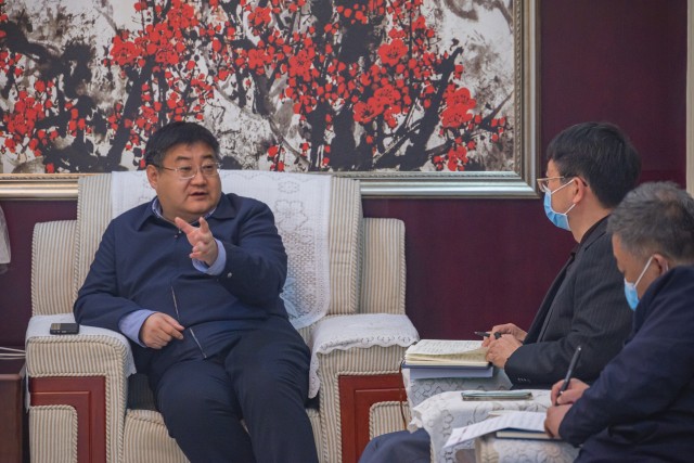 刘伟副市长一行来我校督察疫情防控工作