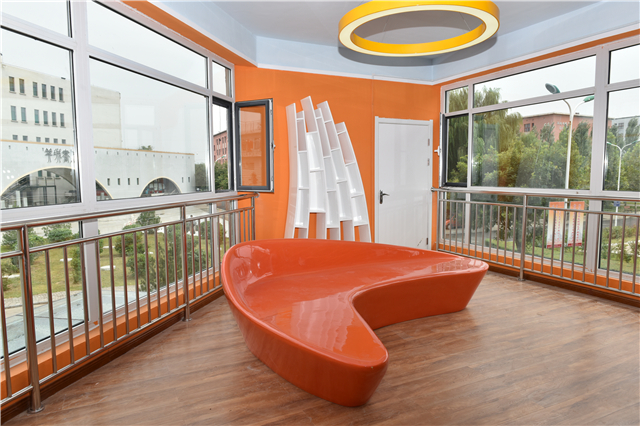 学校七大书院全面落成