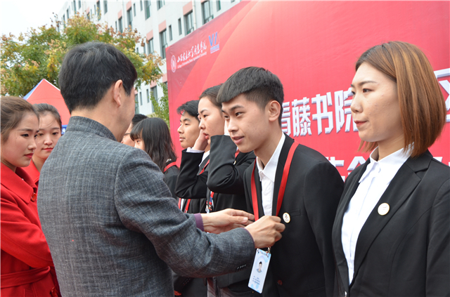 学校七大书院功能区全面开放 各书院首届学生会成立