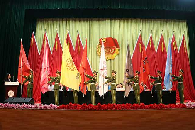 我院第十二届学生会成立大会隆重召开