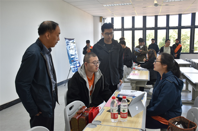 双向奔赴!我校智能工程学院开展2024届毕业生秋季双选会