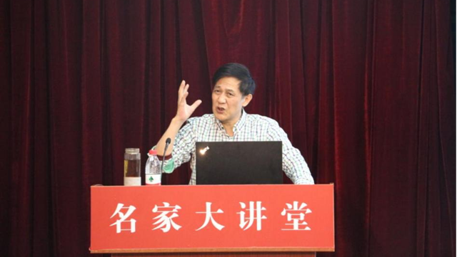 管理的转换 让你站在成功的浪尖——千金集团董事长江端预为师生带来主题讲座