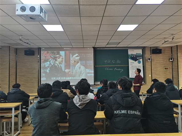 远景学院举办第二届外语文化节之中西文化系列讲座