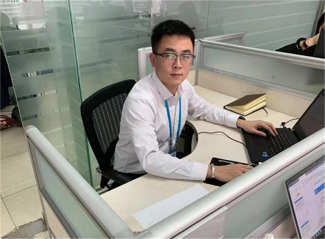 【就业创业·青年有话说】人在世上练,刀在石上磨