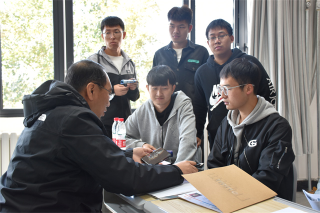 双向奔赴!我校智能工程学院开展2024届毕业生秋季双选会