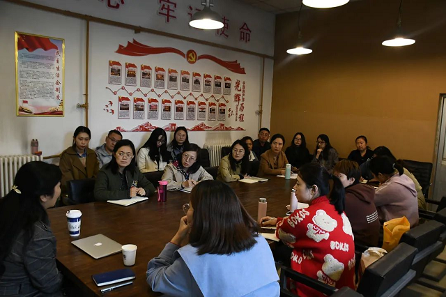 集团通识教育顾问潘迎春教授莅临我校指导教学工作