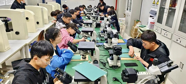 走进金相,我校师生积极备战山西省第八届金相技能大赛
