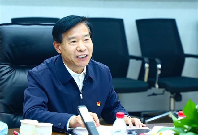 学习二十大 奋进新征程——我校召开新进教职工座谈会