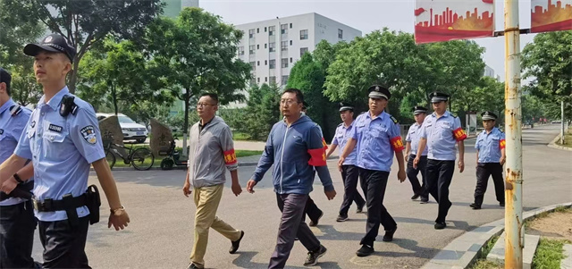 【我与信院的故事】胡隽:象牙塔的卫士