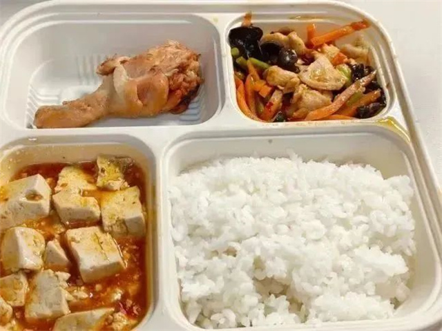 宿舍还能拍大片?居寝生活大揭秘