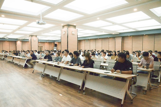 凝心聚力,焕新启程——我校召开2023年秋季学期完满教育工作部署会