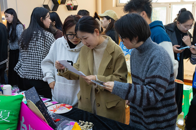 解锁设计作品“新”玩法——我校艺术传媒学院首届设计周启动