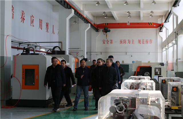 省教育厅马玉玺一行来我校进行安全风险防范化解工作专项检查