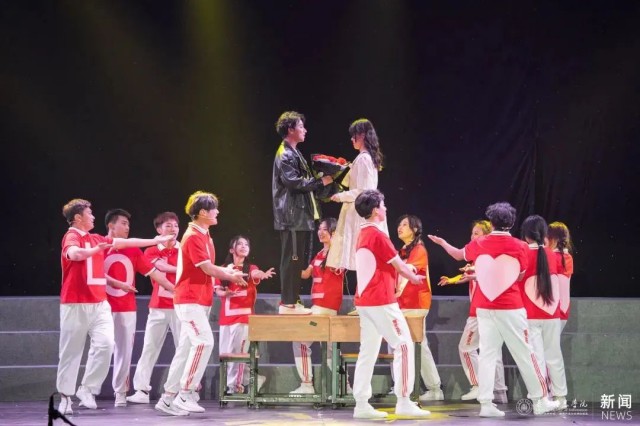 信院有戏!第十届“魅夜乌马河”校园戏剧节隆重开幕