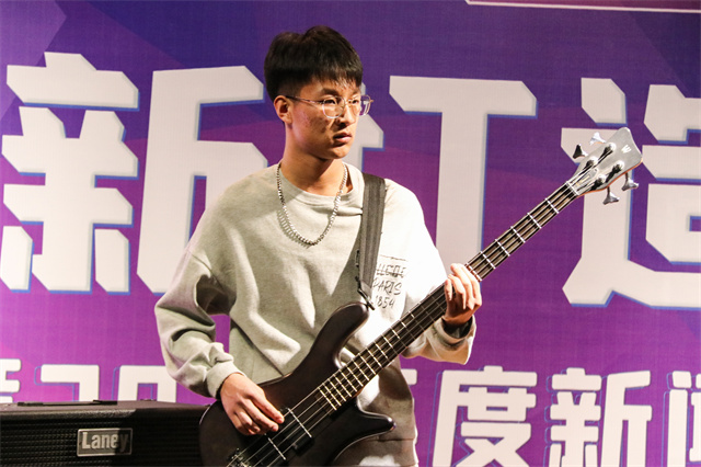 我校隆重举办“创新打造特色品牌”宣传营销交流酒会暨2021年度新闻宣传工作颁奖典礼