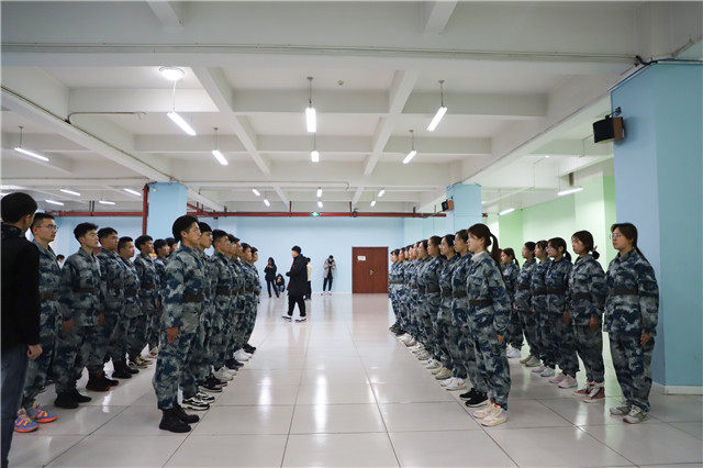 新生说第11期:让青春热血在国旗下沸腾