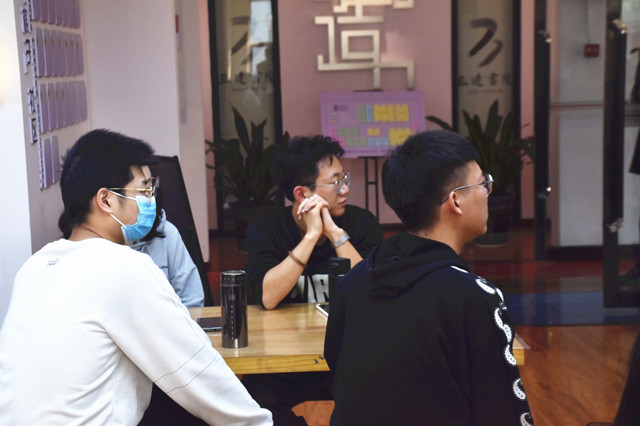 工科信仰 共同奔赴——大数据学院、信息工程学院举办系列学术教育讲座