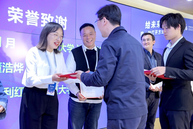 我校师生代表赴北京参与2022公益未来·中西部就业支持项目成果汇报会
