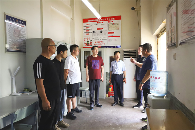 细致排查 贴心守护——我校开展暑假安全大检查