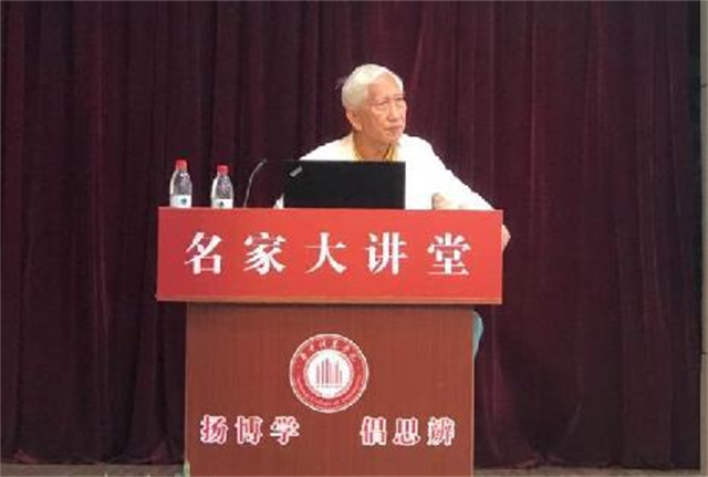 柳冠中教授带来《从“造物”向“谋事”思维方式转变》的主题讲座