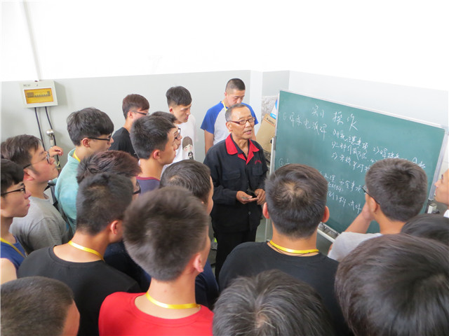 吕梁学院师生赴我院金工实习