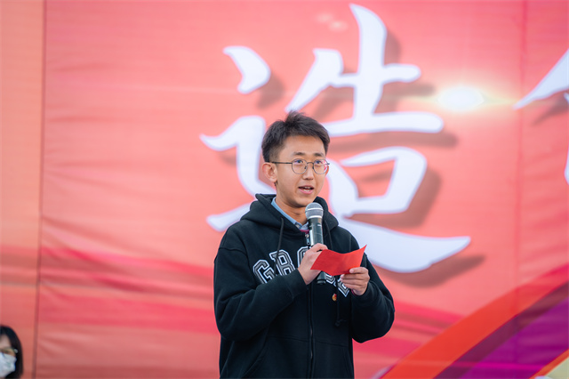 青春启航!我校分批举行2022级新生开学典礼