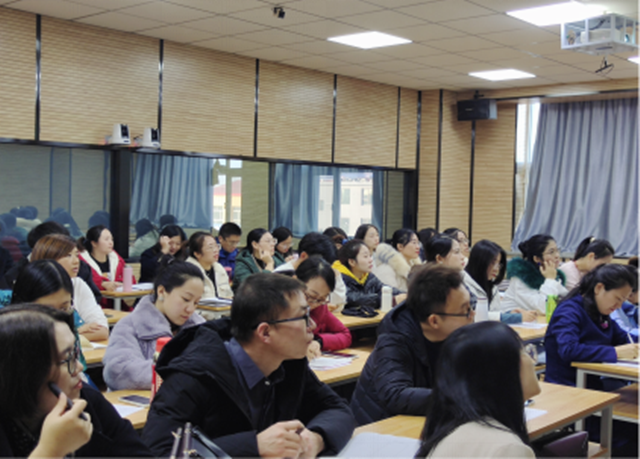 【示范课堂】案例互动融时事 探究思辨活课堂——本学期第五次优秀青年教师示范课