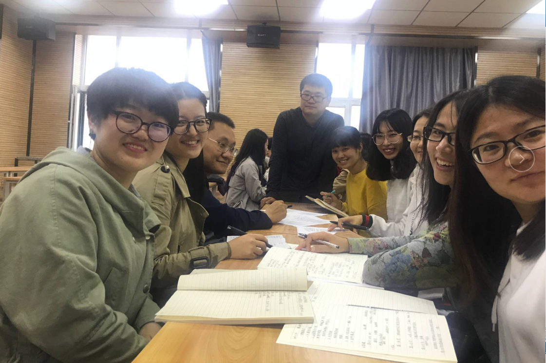 搭建示范课交流平台 助推教师业务成长
