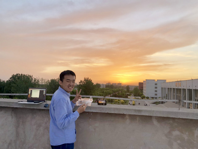 2分50秒延时摄影讲述我与信院的故事