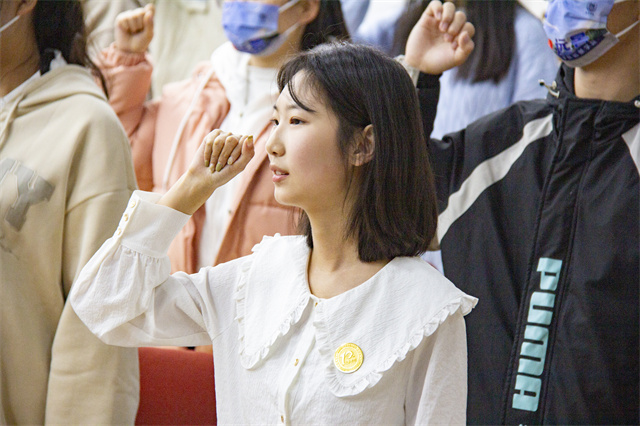 青春启航!我校分批举行2022级新生开学典礼