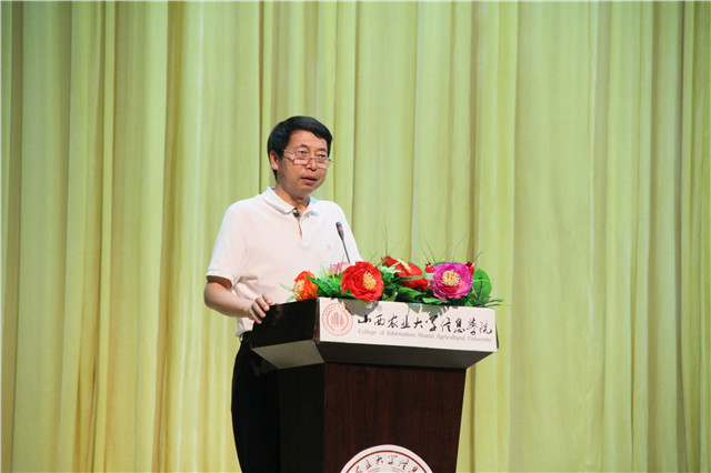第十一届学生会主席团成员公开竞选大会隆重举行